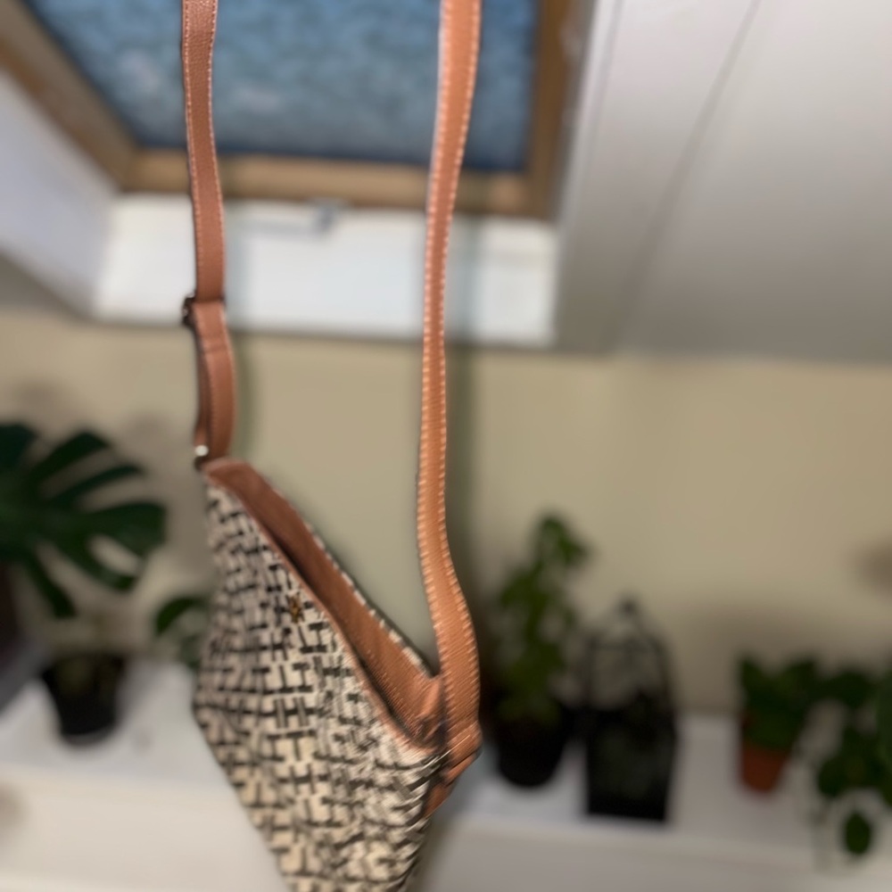 Stylish Tan and Black Women's Tommy Hilfiger Bag